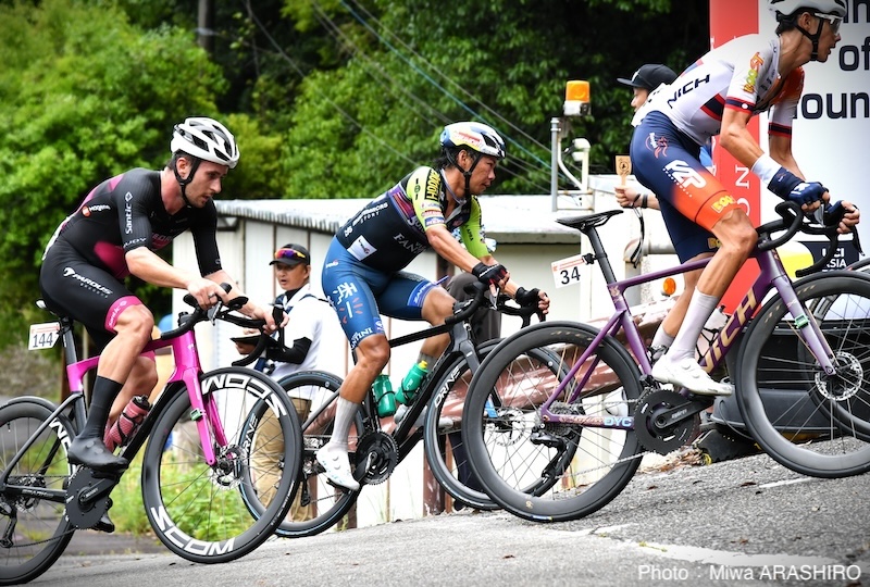 スチュワート優勝＆総合首位！新城「総合優勝に向けてチームを助けたい