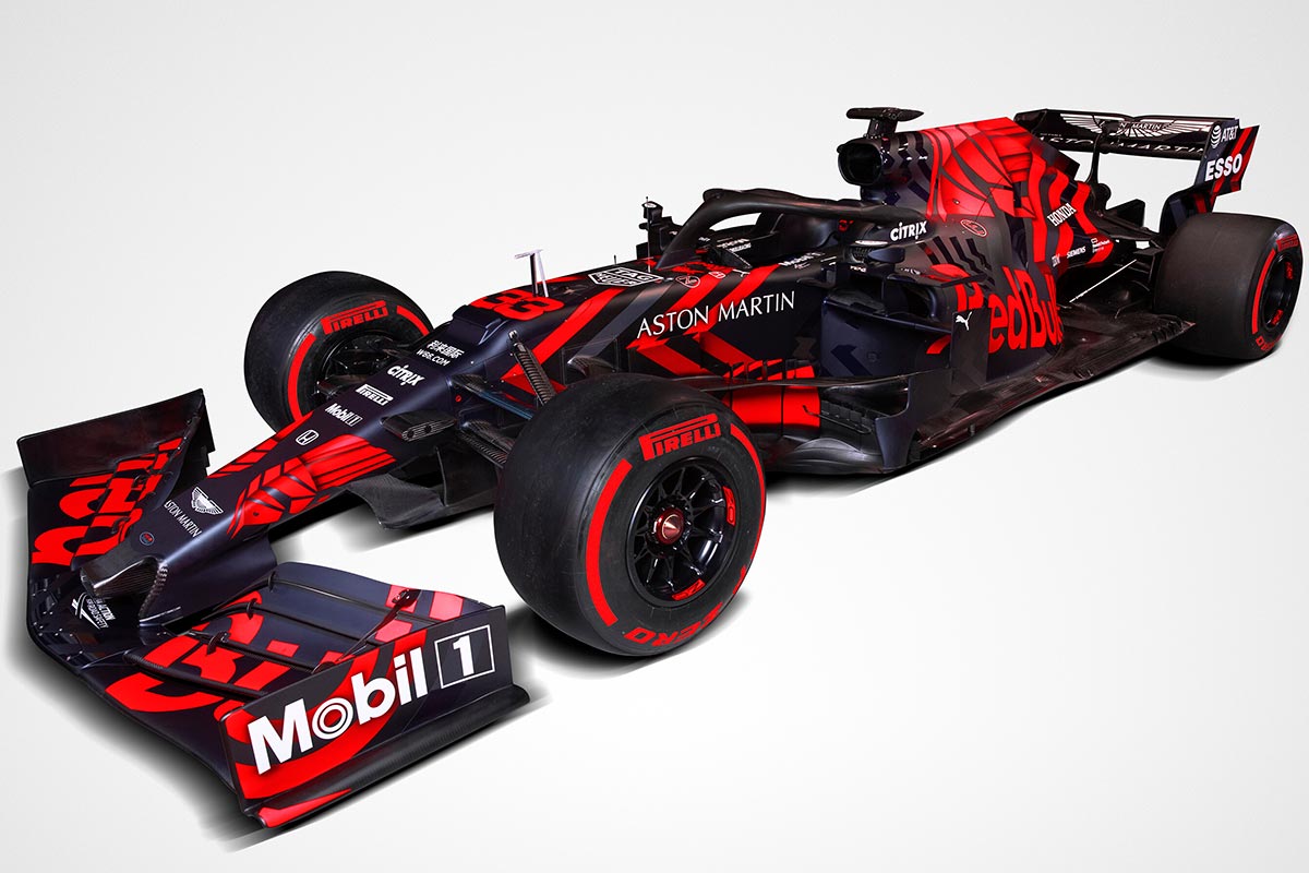 ホンダとともにチャンピオン奪取を目指すレッドブルF1が新車『RB15』を