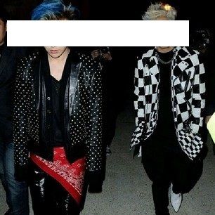 国内即発送プレゼントにも最適サンローランパリバンダナスカーフ