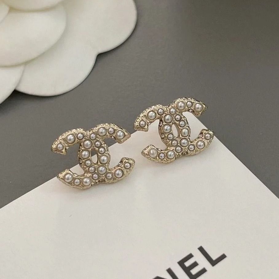 CHANEL】シャネル パール×ゴールド CCロゴ ピアス 永遠の定番 (CHANEL