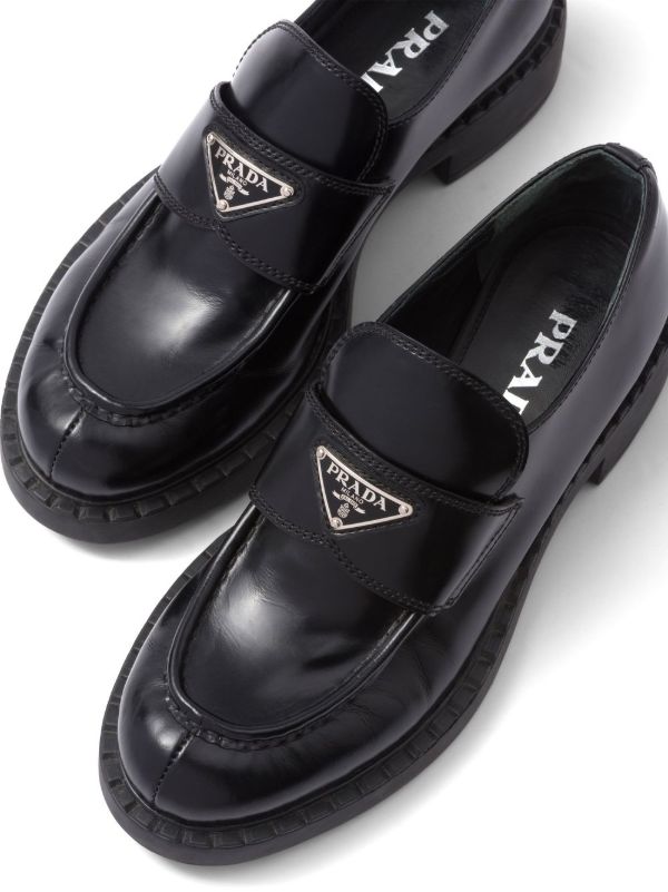 Prada チョコレート レザーローファー | ブラック | FARFETCH JP