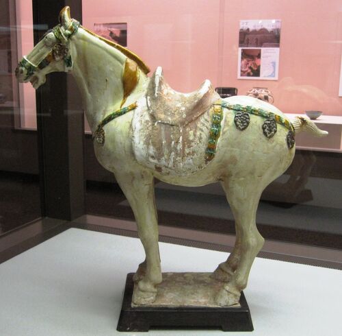 2011夏、愛知県陶磁資料館(3/9)：中国陶磁器(1/3)：唐三彩、加彩俑