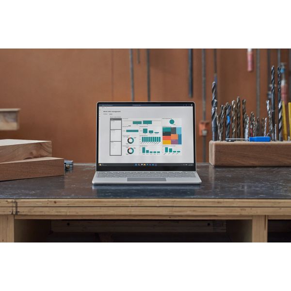 Surface Laptop Go 3（8GB/Core i5/256GB/Windows11Pro）XJD-00005 1台