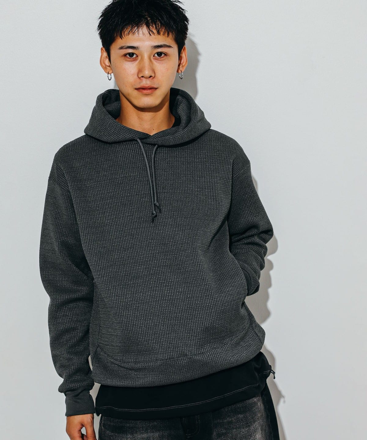 BEAMS（ビームス）ヘビーウエイト テックサーマル フーディ（トップス