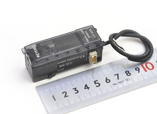 キーエンス レーザセンサアンプユニット (子機) LV-22A | 保守部品.com