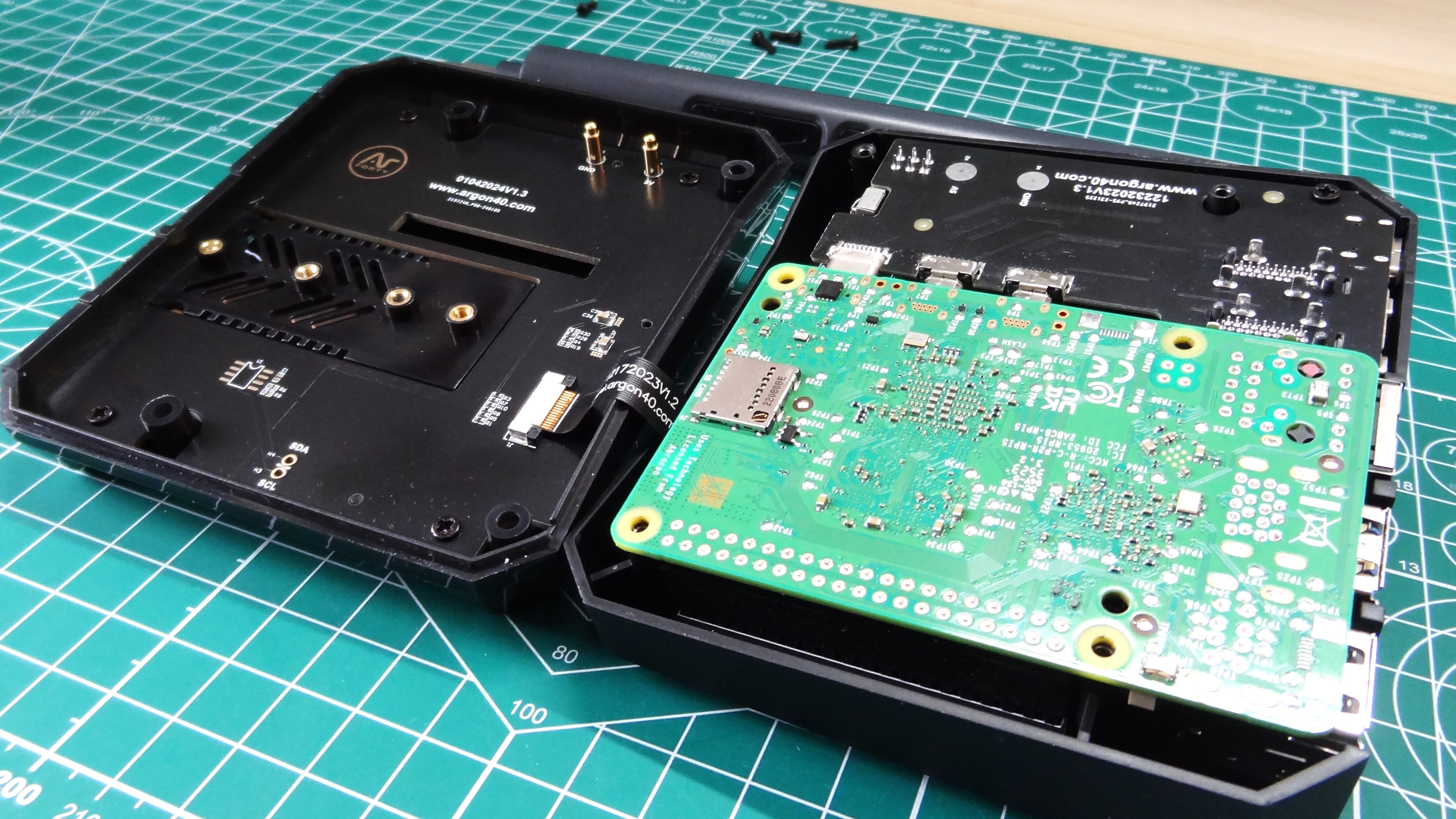 Argon ONE V3 M.2 NVMe PCIe Case Review: The all-in-one storage and