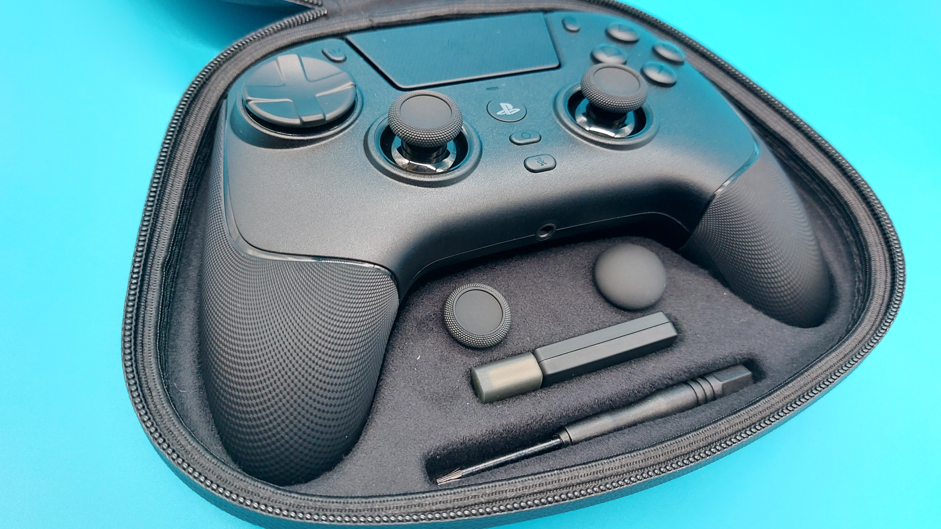 Razer Raiju V3 Pro review | PC Gamer