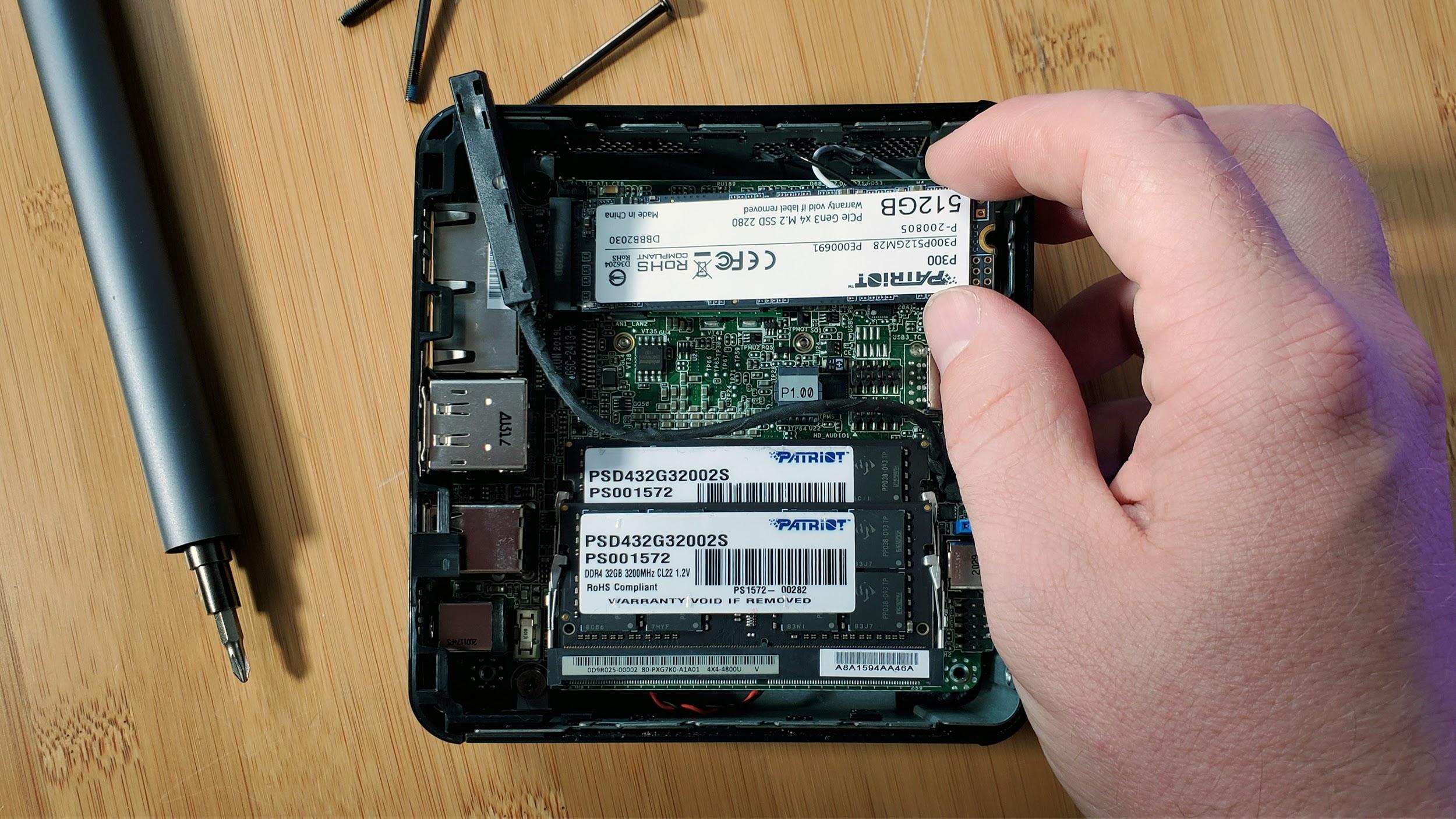 Hands-on With ASRock's NUC-Like 4X4 BOX-4800U Mini PC | Tom's Hardware