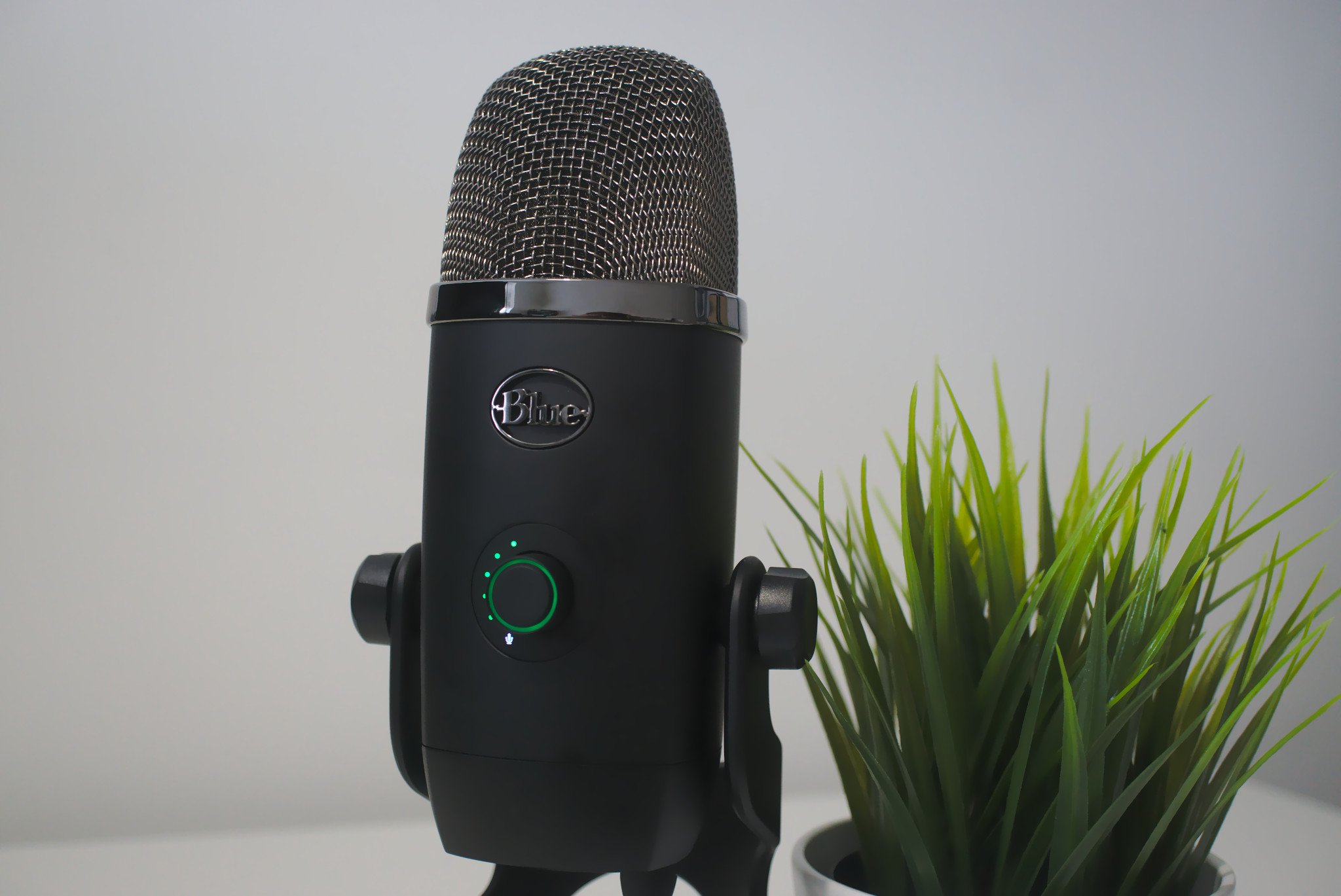 Blue Yeti X review: Improved audio and features matched by great