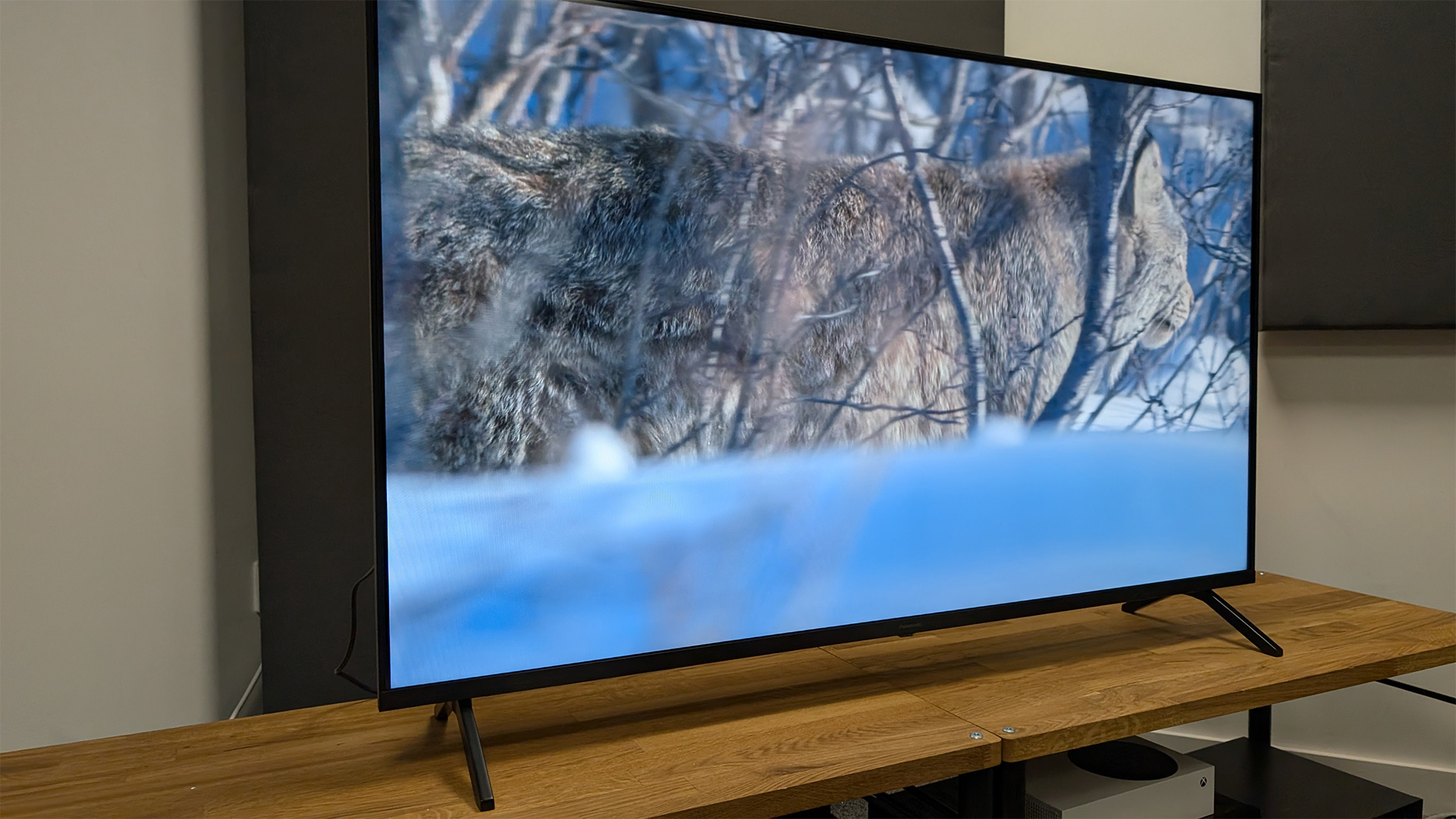 Panasonic W90A review: a solid TV designed for movie fans on a