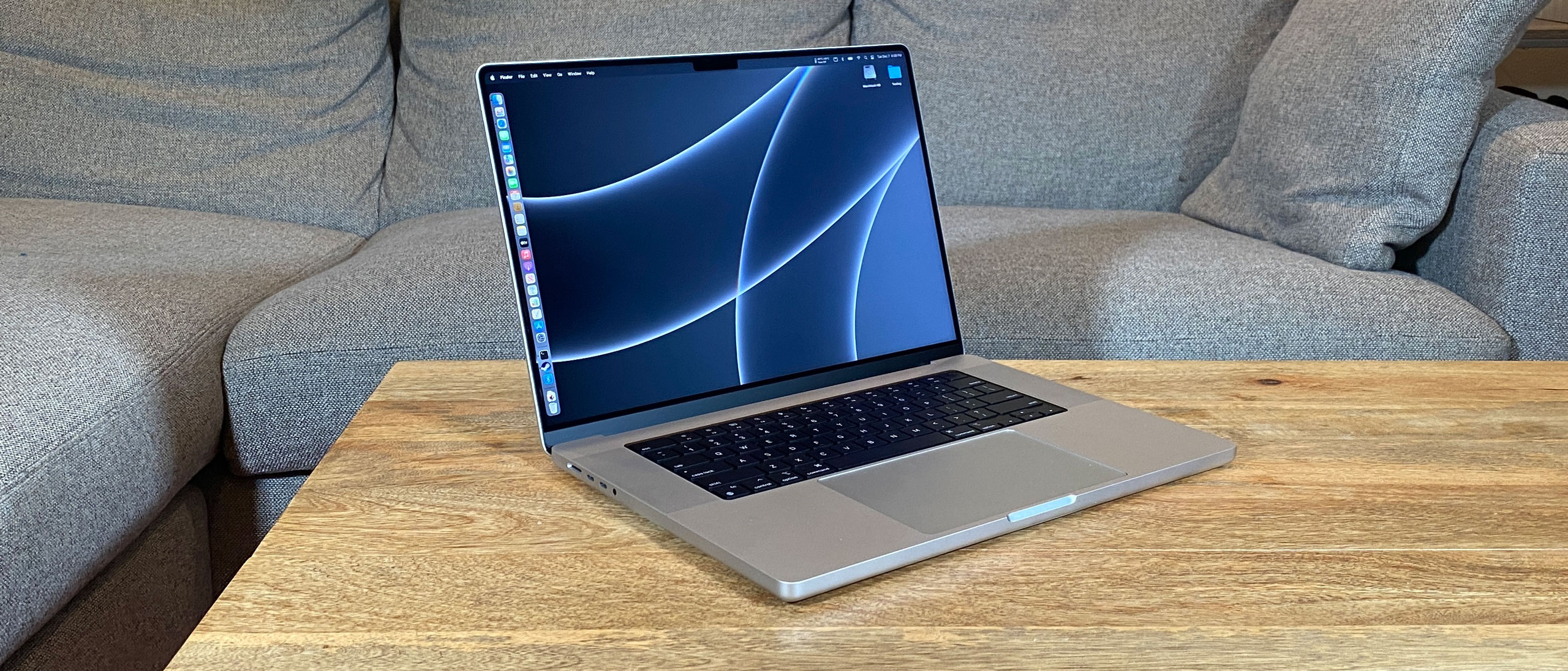 MacBook本体 MacBookPro 16 M1MAX 64GB 2TB US 2021 MacBook Pro 16