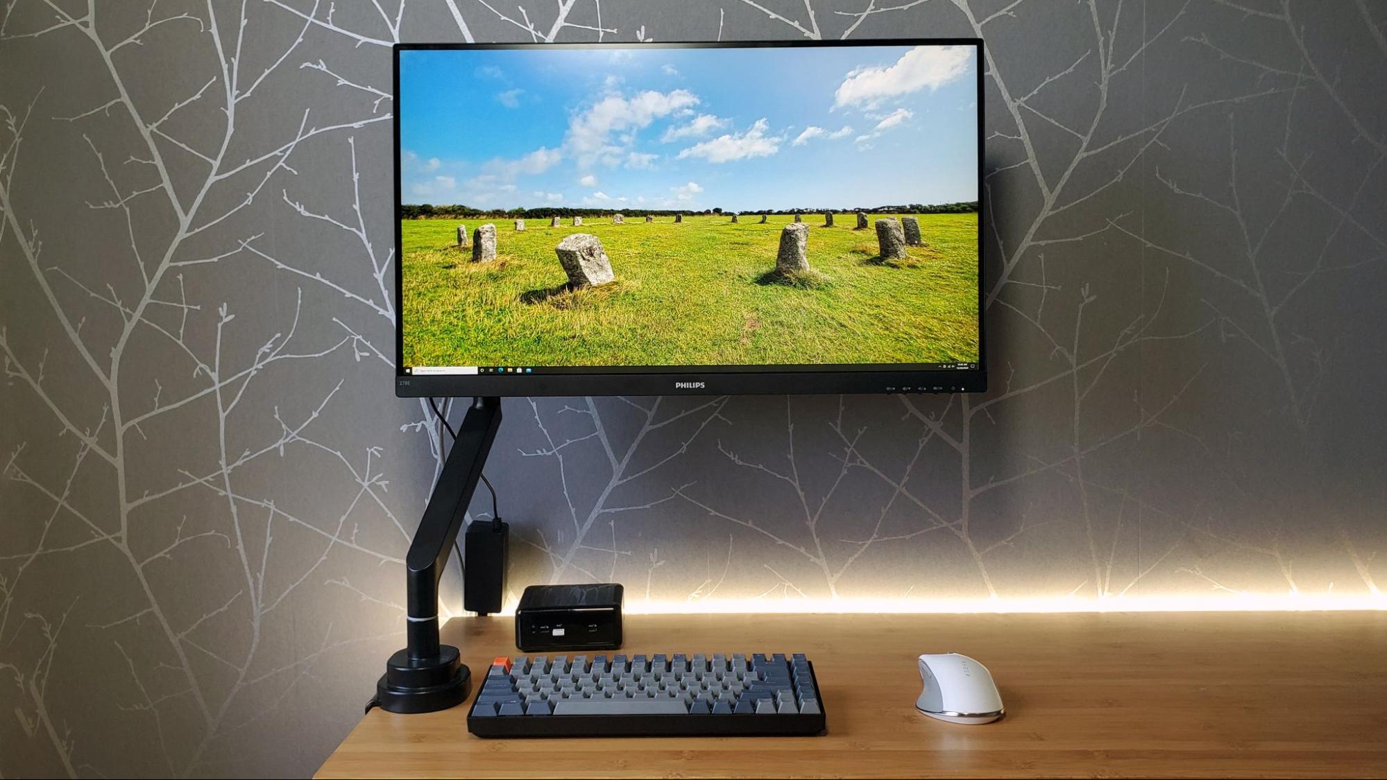 Philips 278E1A Review: Affordable and Bright | Tom's Hardware