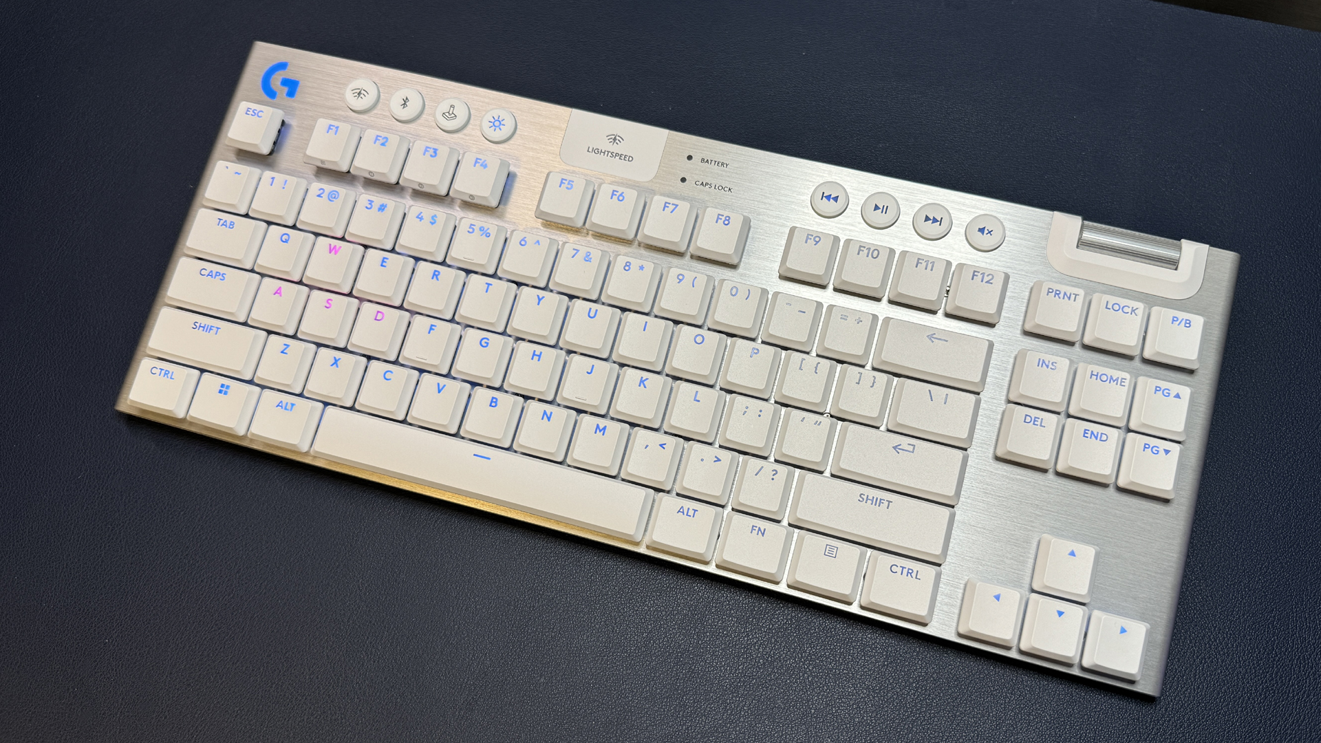 Logitech G915 X TKL Review: The same, but better? | Tom's Hardware