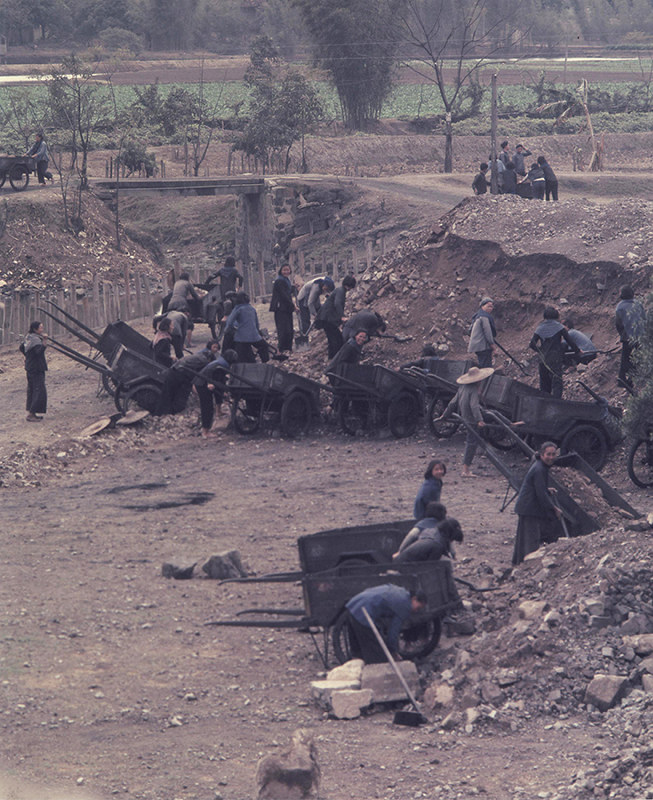 中国：文革取材 隙間から貴重写真 紅衛兵ら異様な目 [写真特集5/5