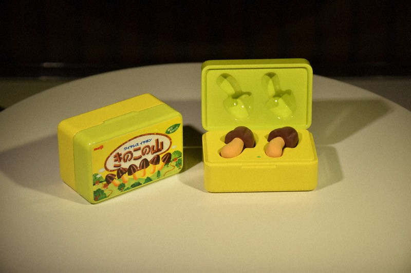 明治：※食べ物ではありません きのこの山イヤホン 反響受け、明治が