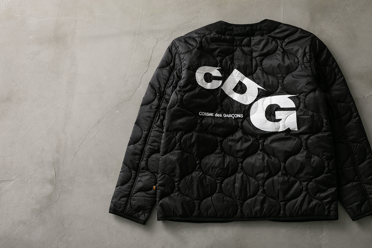 CDG × ALPHA INDUSTRIESの新作アイテムが発売開始