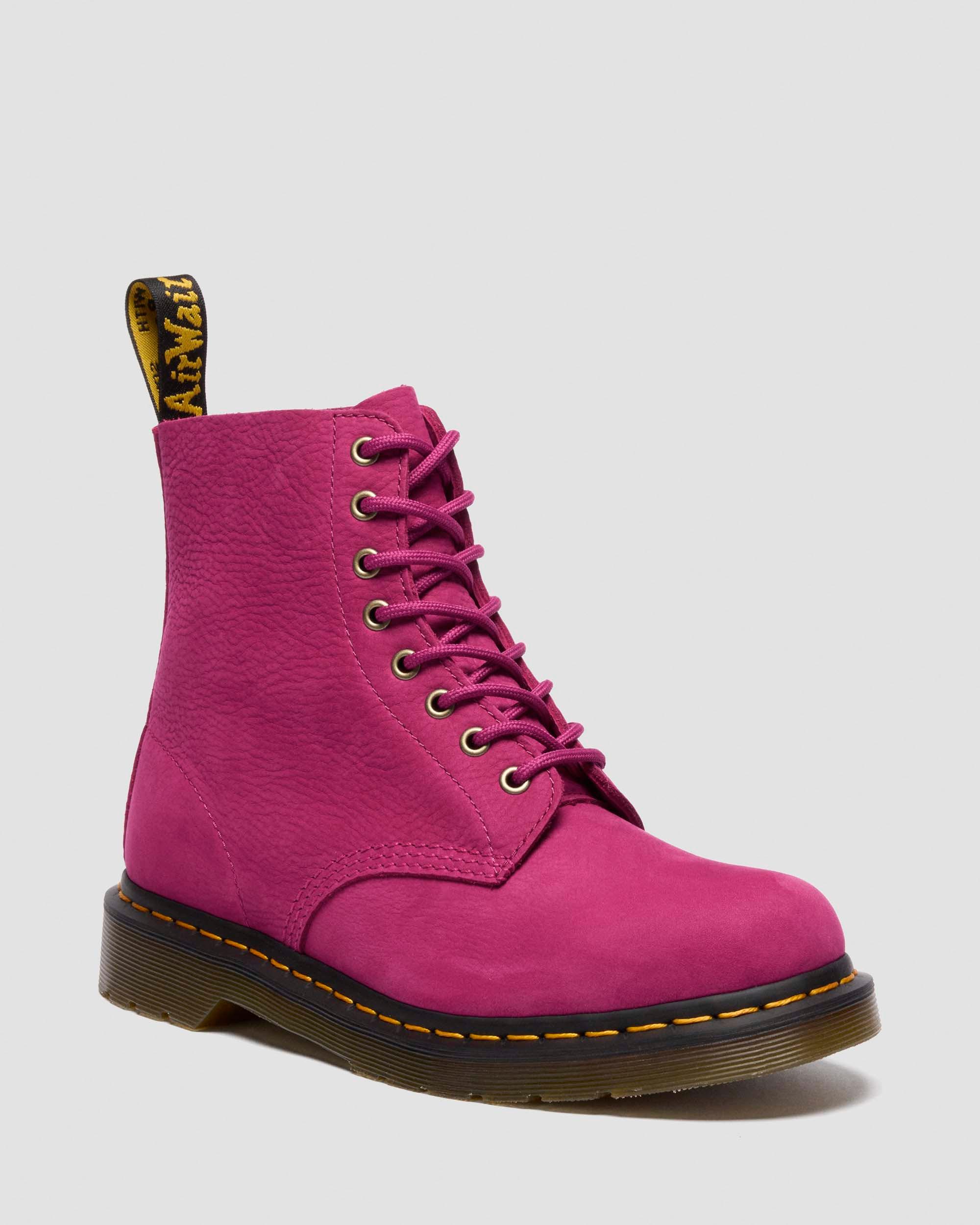 1460 Pascal Virginia leather boots in Black | Dr. Martens