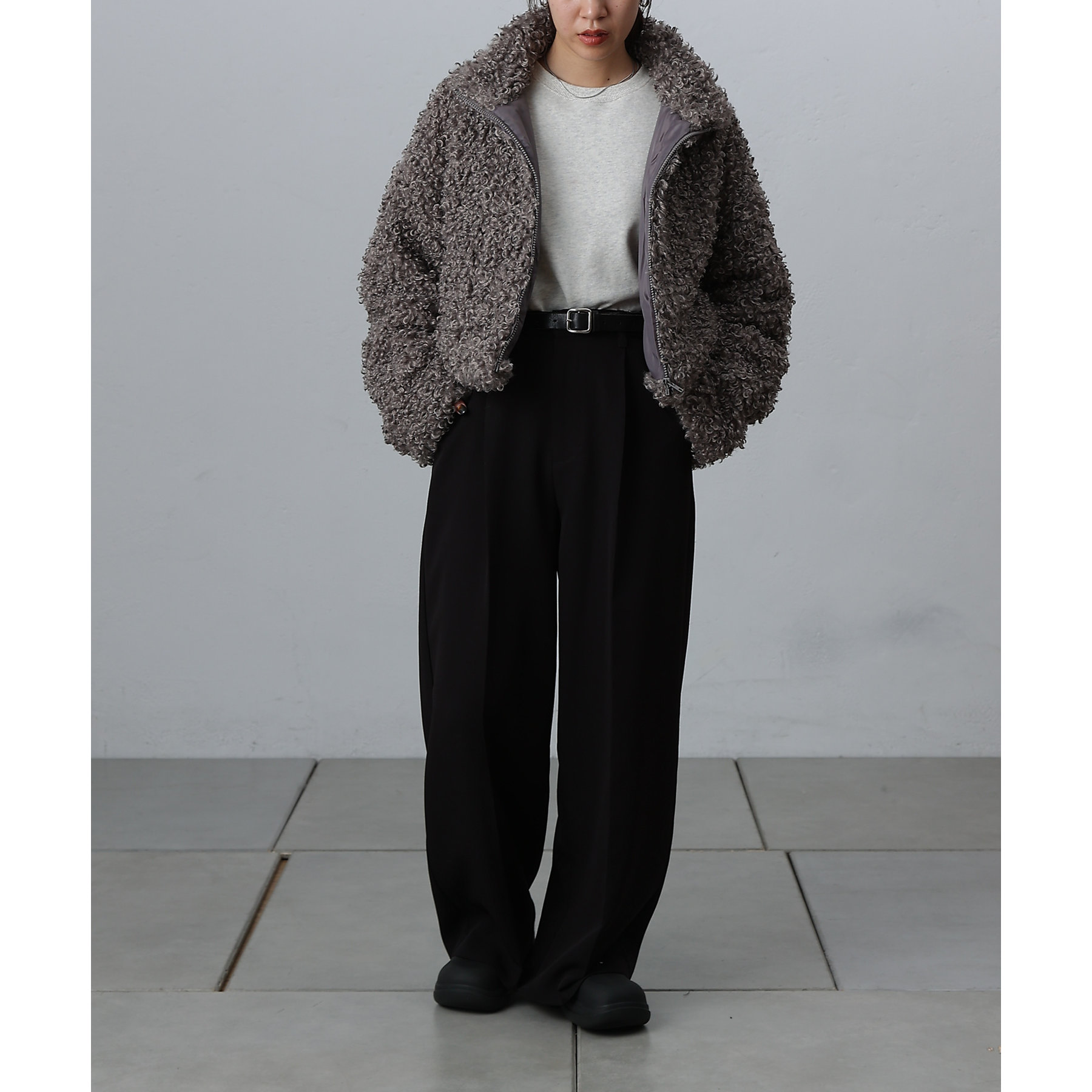 プードルフェイクファースタンドZIPブルゾン | ファッション通販サイト