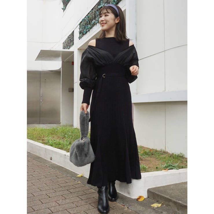 ロングスリーブ異素材ドッキングフレアニットワンピース[品番
