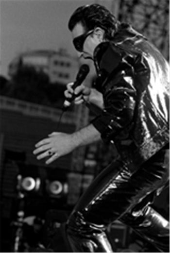u2-bono-rome-1993lance-mercer-