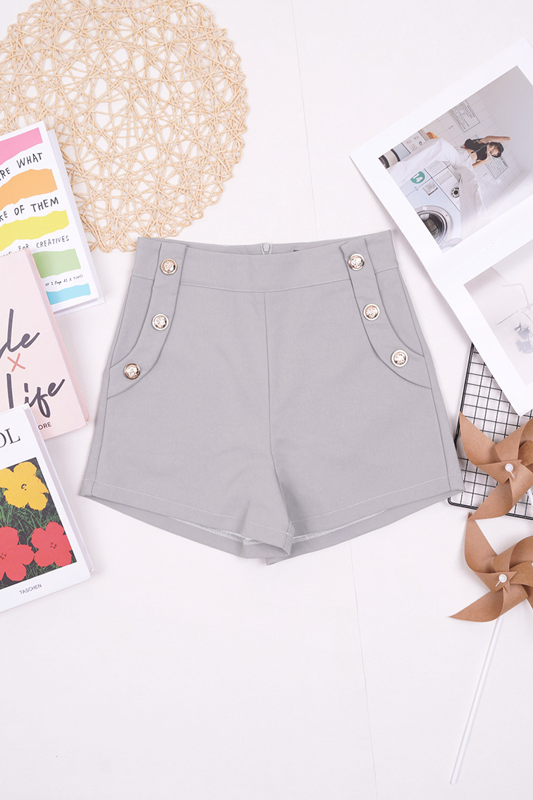 Fine Button Details Fold Over Pocketed Short Pants (Light Grey