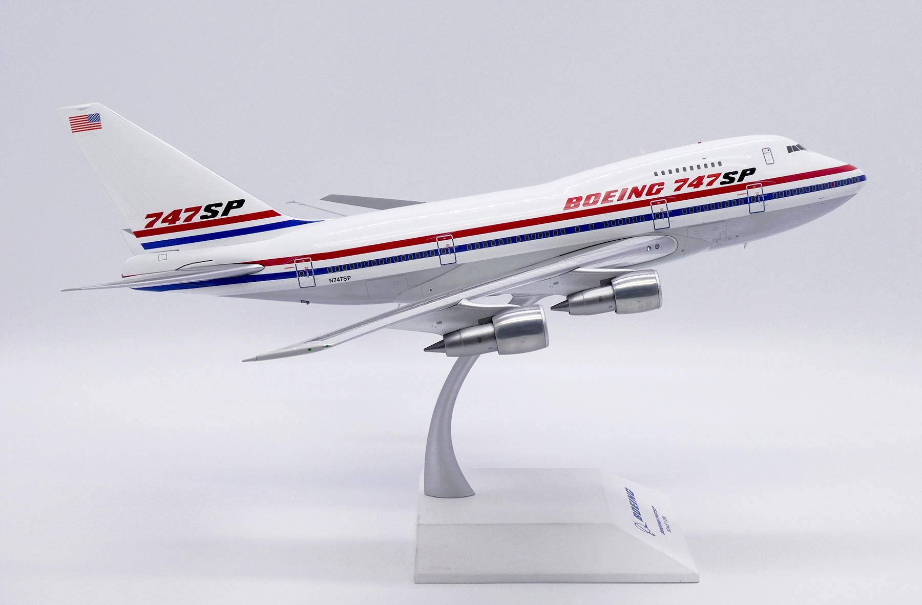 1:200 Boeing House Color Boeing 747SP N747SP JC Wings LH2458