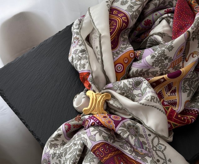 送料無料 12%OFF】香港 CELINE セリーヌ トリオンフ ロゴ フランス製