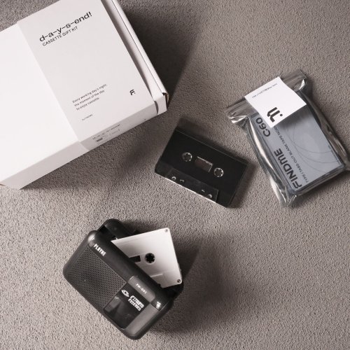 香港 PLAYME カセット・プレーヤー + ブランクカセット FINDME RECORDS