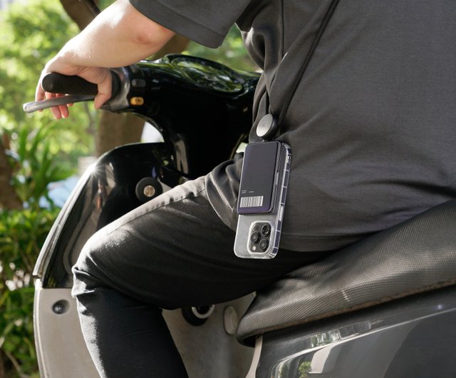 台湾 The Dual 首掛けストラップ二刀流 | スマホストラップ × IDカード