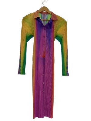 PLEATS PLEASE ISSEY MIYAKE（プリーツプリーズイッセイミヤケ）の古着