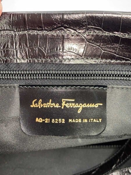 Salvatore Ferragamo(サルヴァトーレフェラガモ) / クロコ型押し