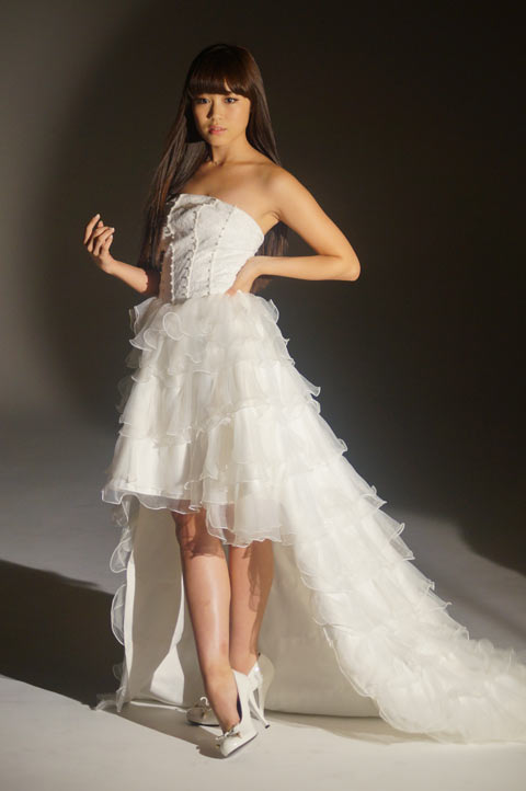 白雪姫」 | E-girls mobile