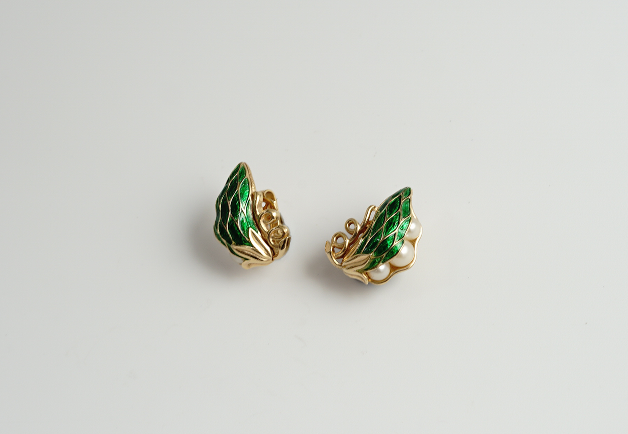 Trifari（トリファリ）ブローチ「えんどう豆」／ヴィンテージ