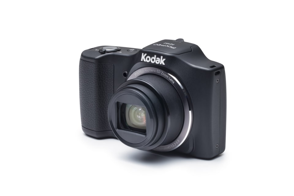 Kodak PIXPRO Digital FZ152 16.2 Megapixel Compact Camera with 15X