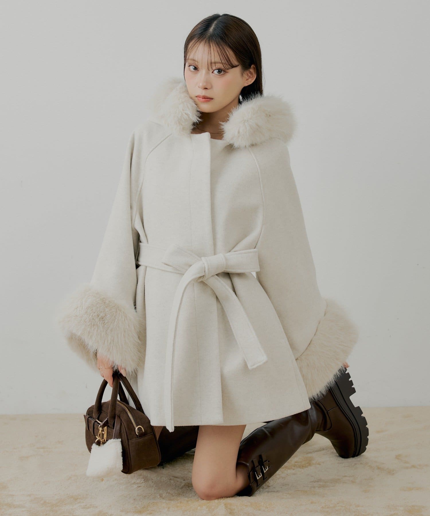 ファー付きフード襟マルチwayケープコート | Chico(チコ)レディース