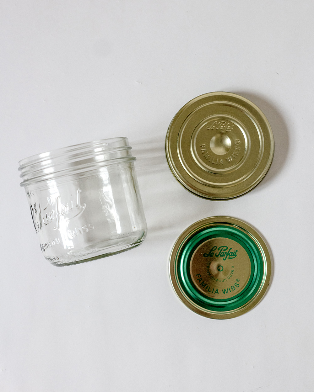 蓋付きベルギー製エメラルドグリーン ガラス瓶4個 蓋付きベルギー製