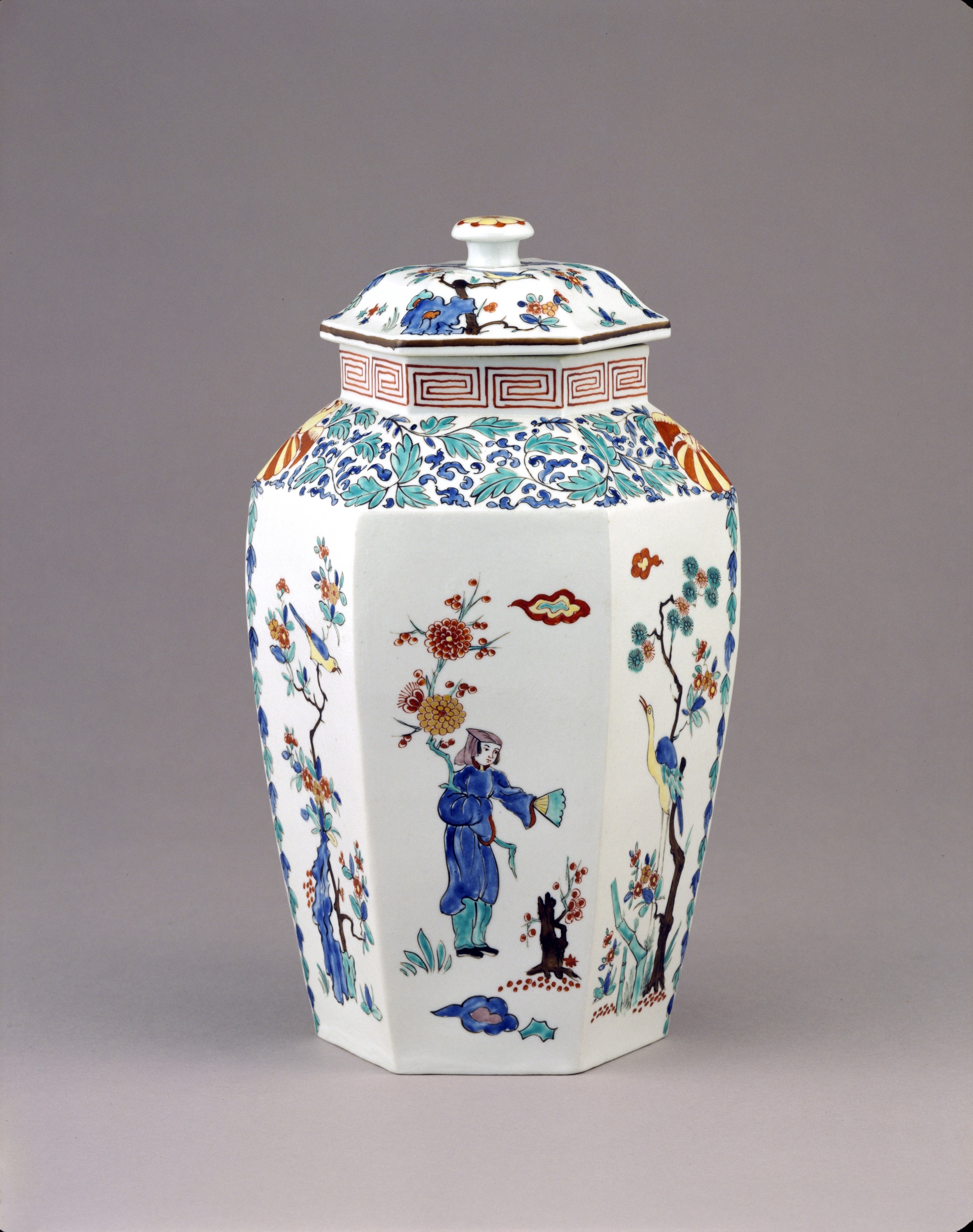 白薩摩 島津丸十紋 国宝 重要美術品に指定 蓋付 六角沈香壺 花鳥図