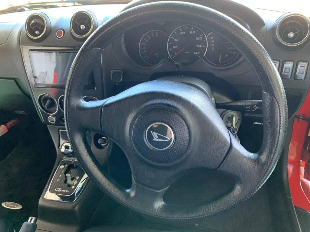 コペン(L880K)のステアリングはmomoがいい | こぺんてっく