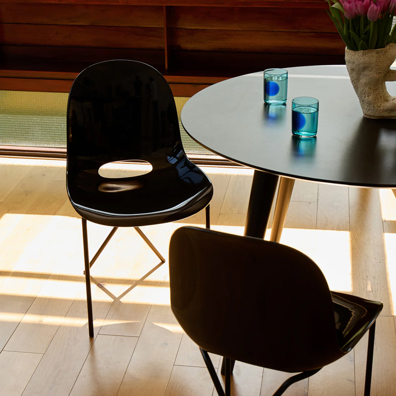 TCS クロスレッグ サイドチェア グロス ブラック｜5%point | THE
