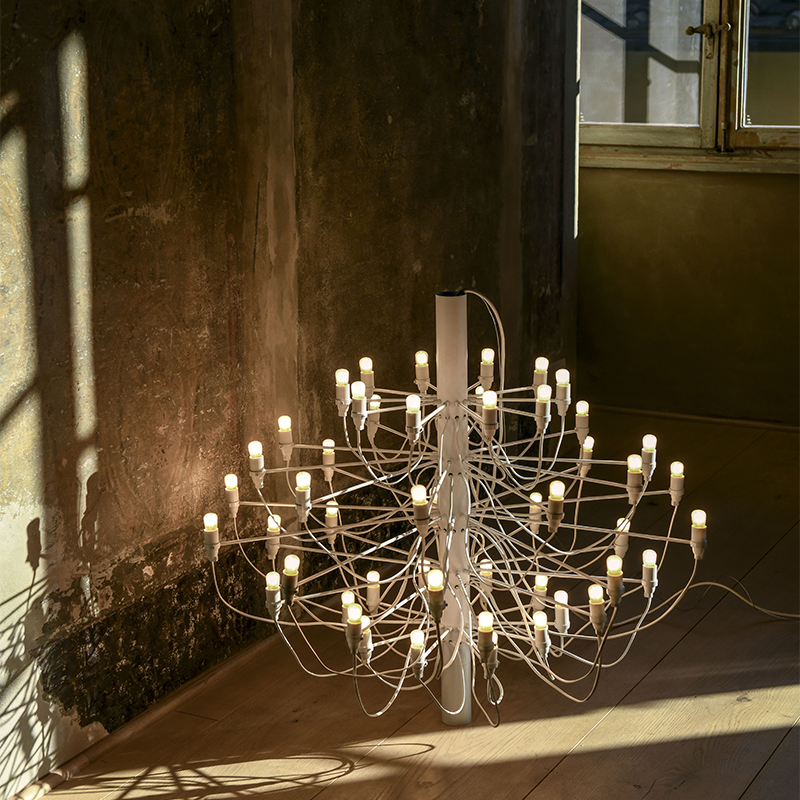 FLOS（フロス）2097/50 LED マットホワイト｜ペンダントライト | THE