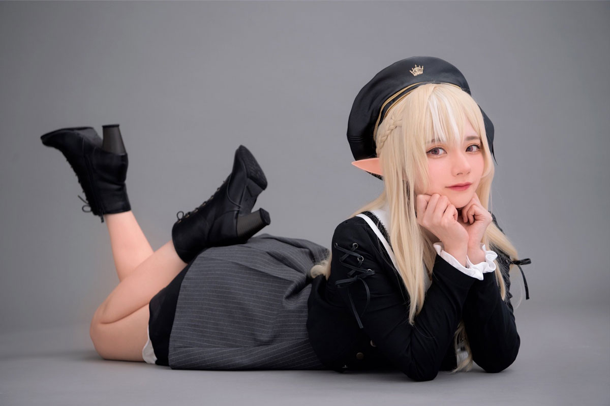 尊みを感じて桜井『ホロライブ』不知火フレアが次元を超越