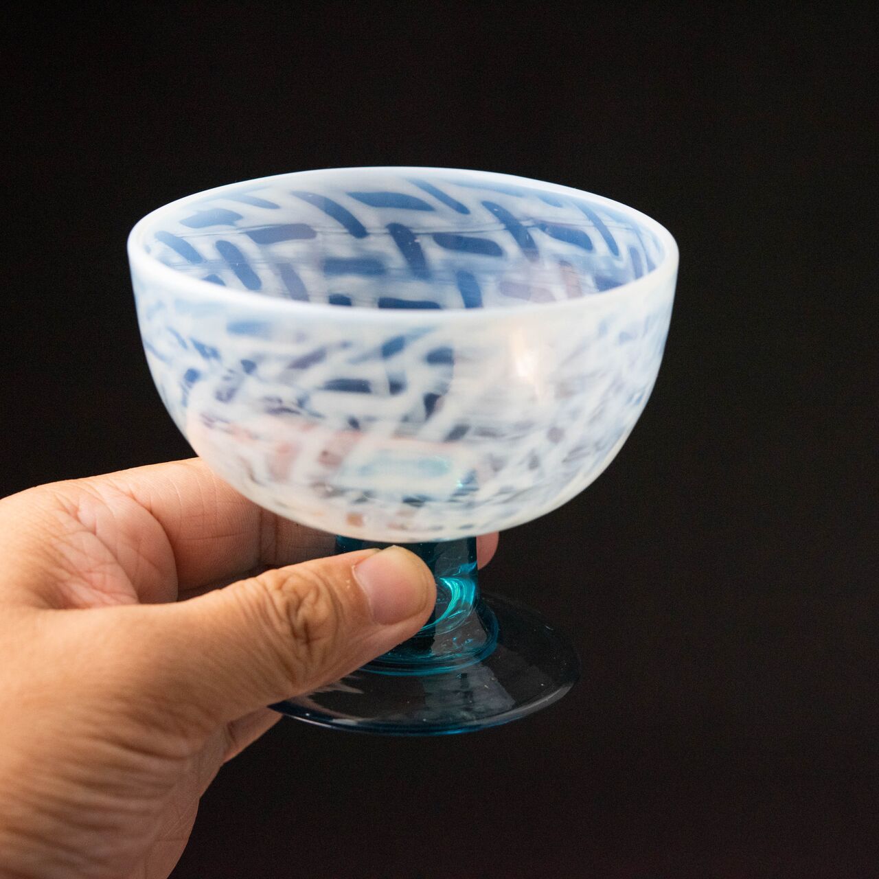 ガラス :: 籠目文 水色脚 碗型 氷コップ | COTTOU.JP 骨董の通販