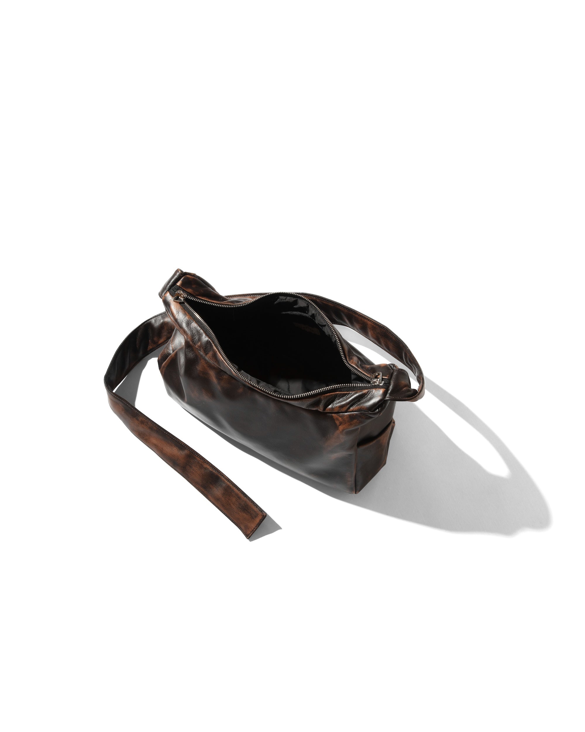 VINTAGE LEATHER HOLIDAY BAG (BROWN)