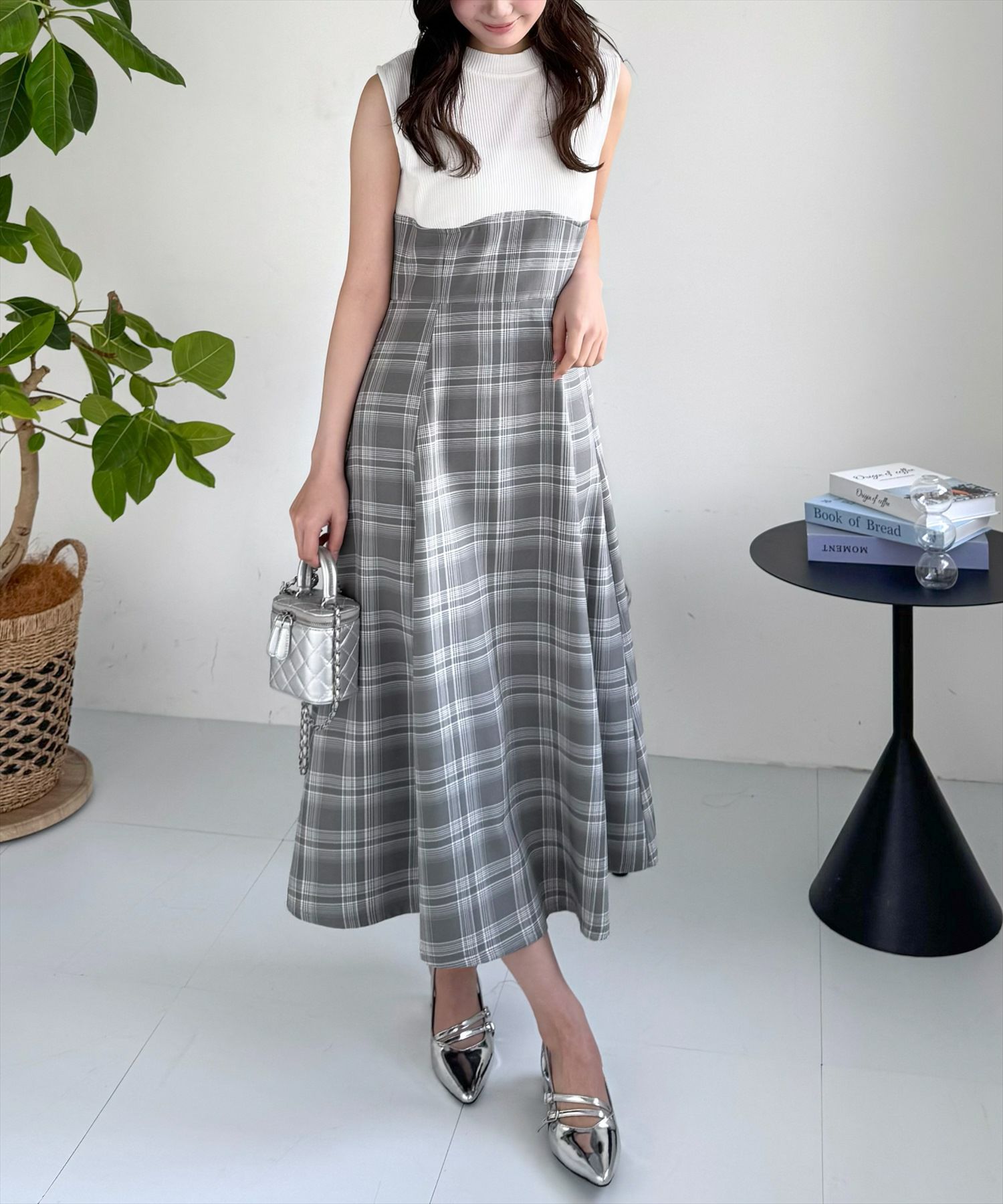 CLEAR BASIC チェック柄布帛ドッキングノースリーブワンピース[CL8948