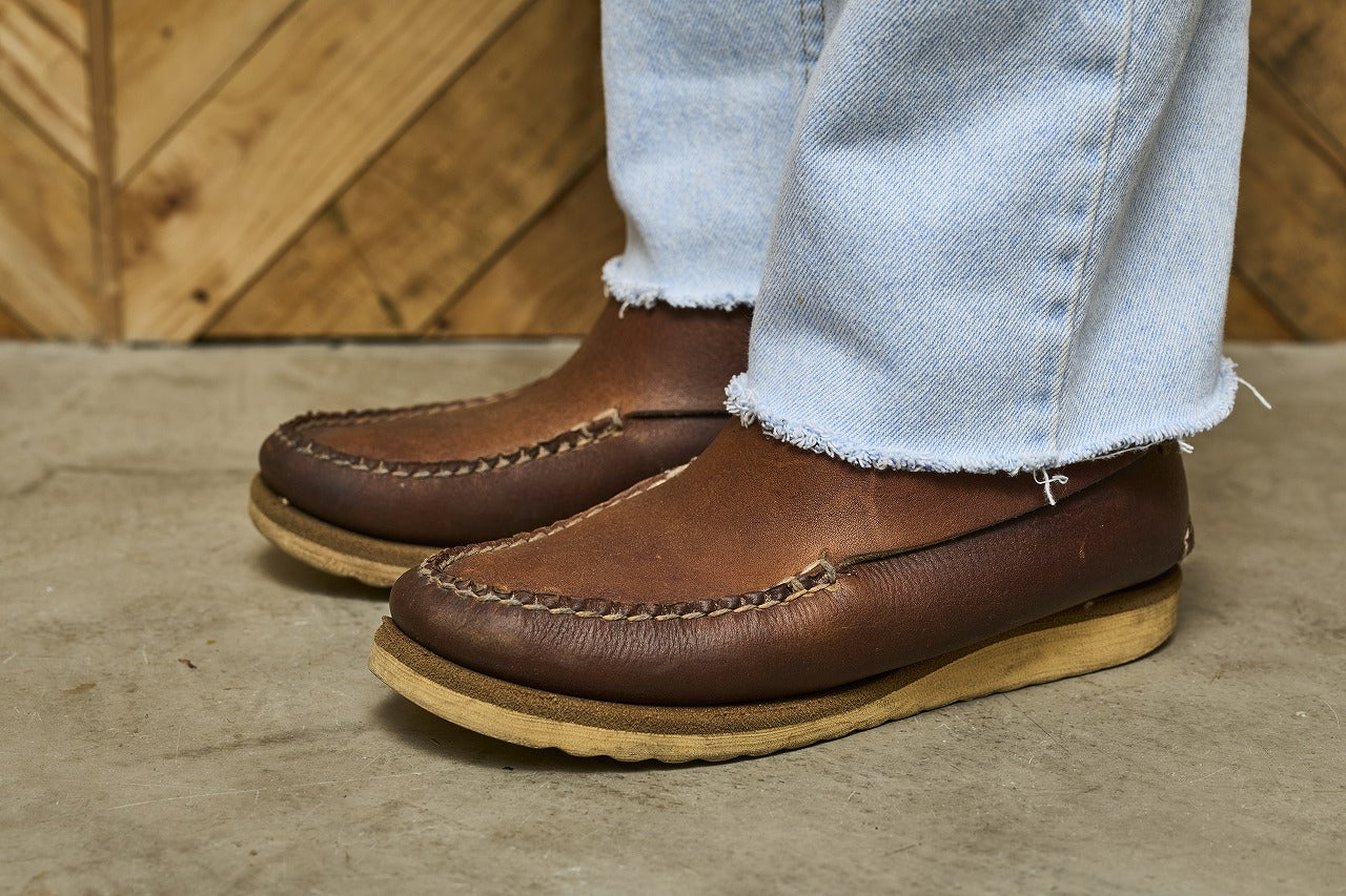 J.L COOMBS BACK-SHOELACE MOCCASIN BOOTS