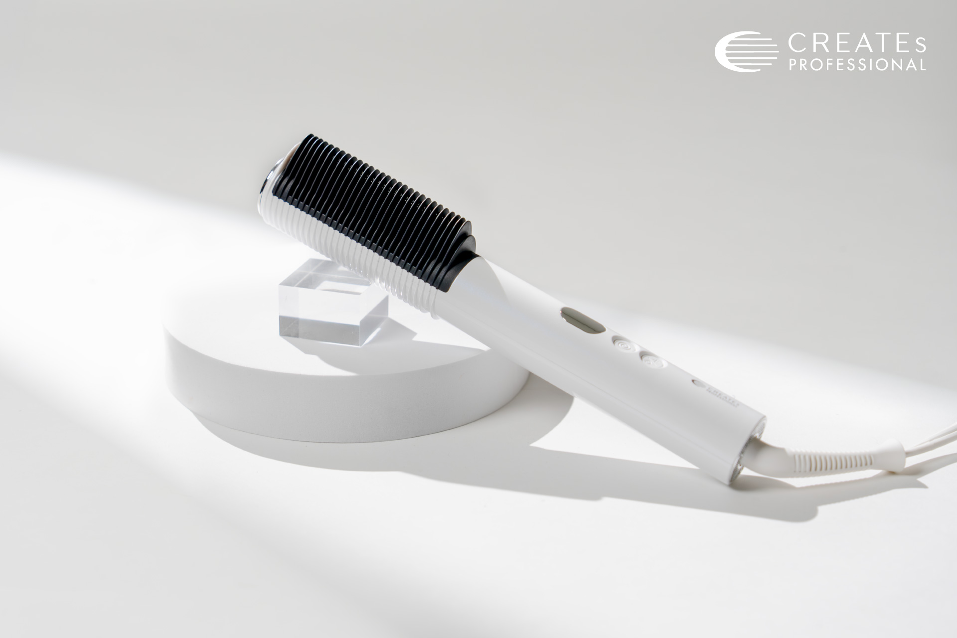 CREATEs（クレイツ）2025年秋冬の新商品が登場！ コードレスアイロン