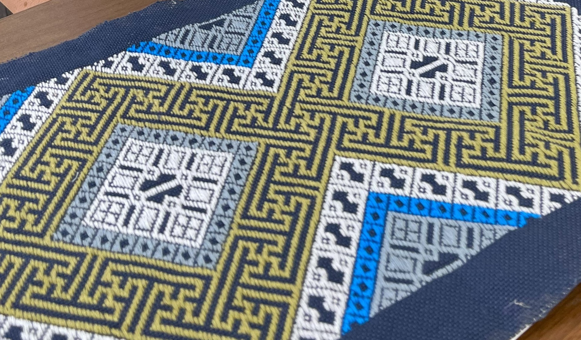 津軽こぎん刺し｜自由が丘産経学園｜東急東横線、大井町線、自由が丘駅