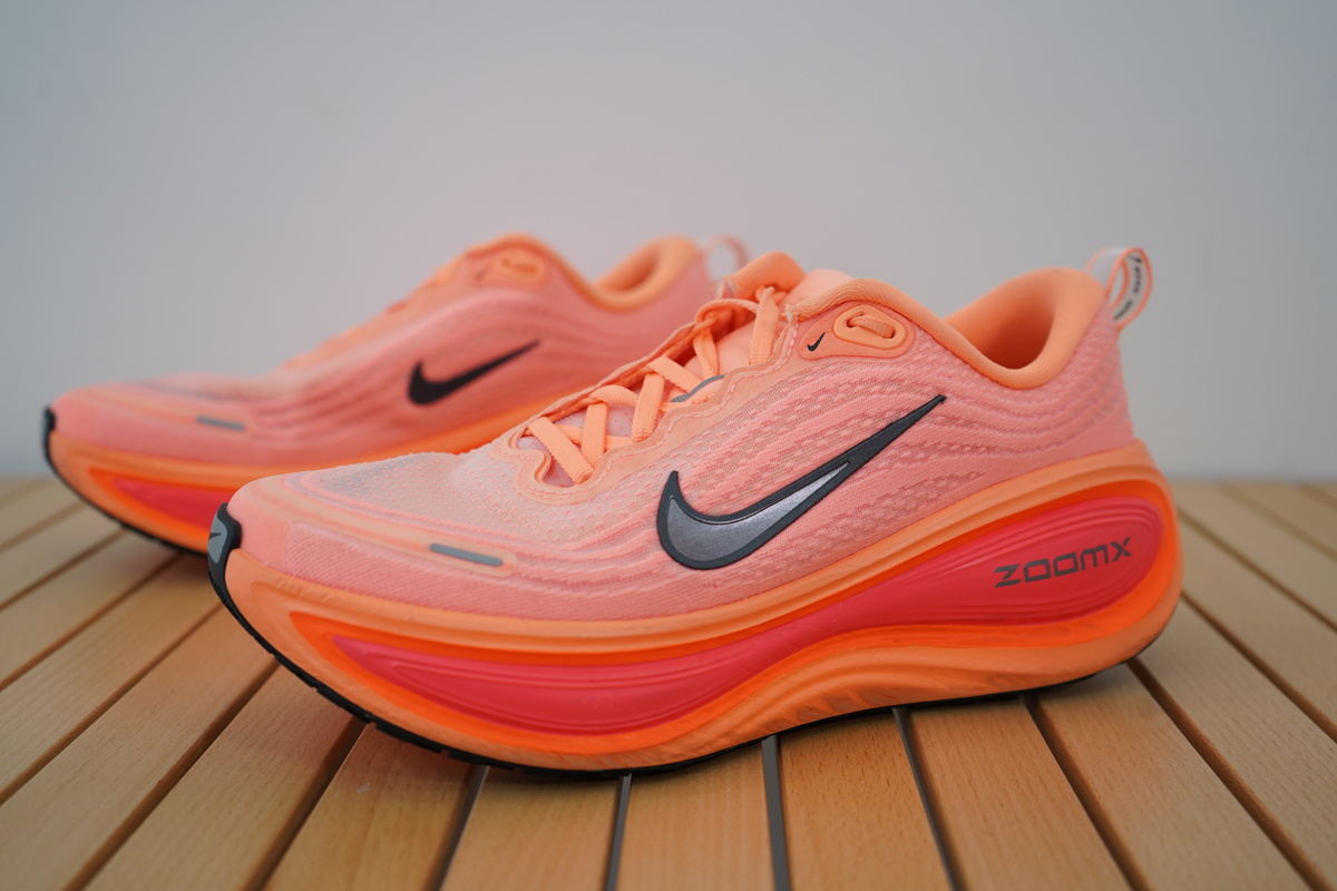 ナイキ『ボメロ プラス』は「ピカイチで手に取りたいシューズ