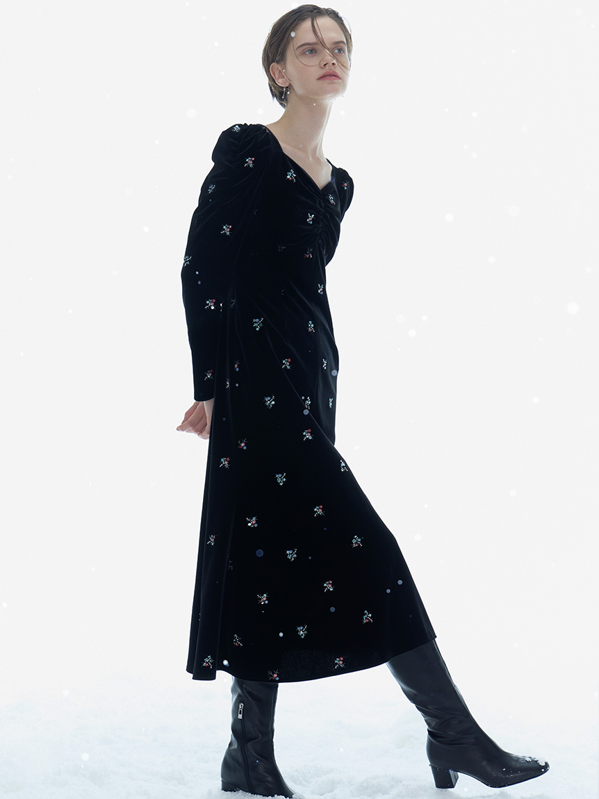 花柄刺繍ベロアワンピース(デイリーワンピース)｜DRESS（ドレス