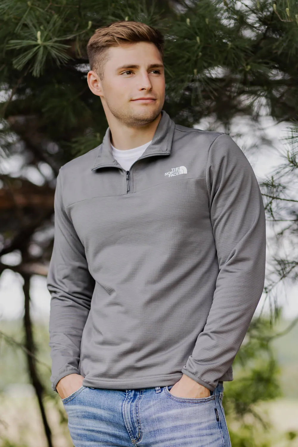 The North Face Cedar Trail Grid Fleece 1/4 Zip for Men in Grey
